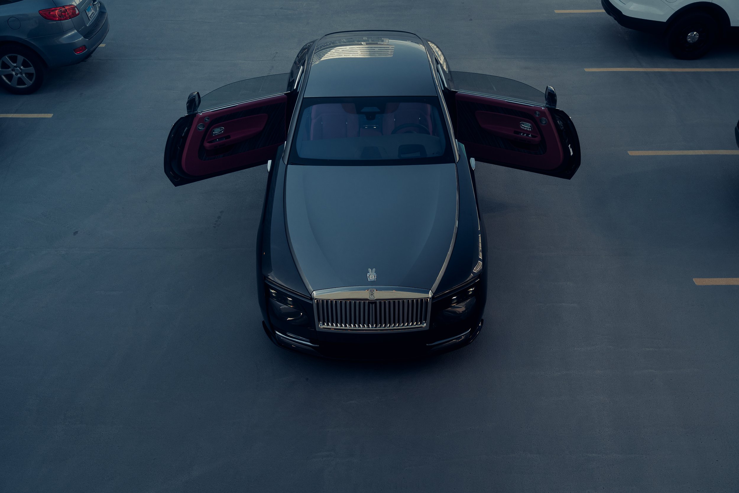 Rolls-Royce Spectre luxury car rental Chicago