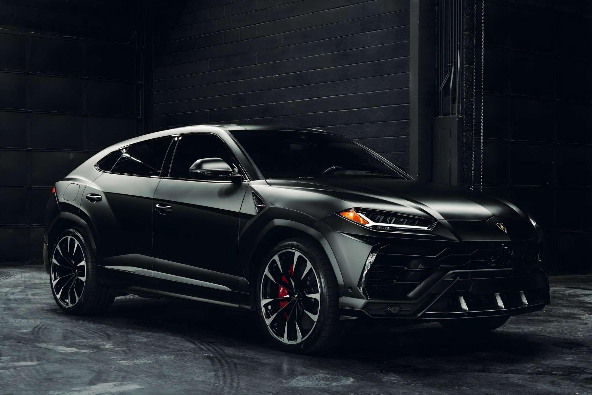 Lamborghini Urus Black